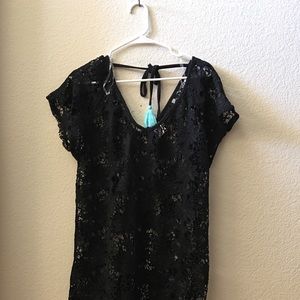 Large swimsuit coverup never been worn